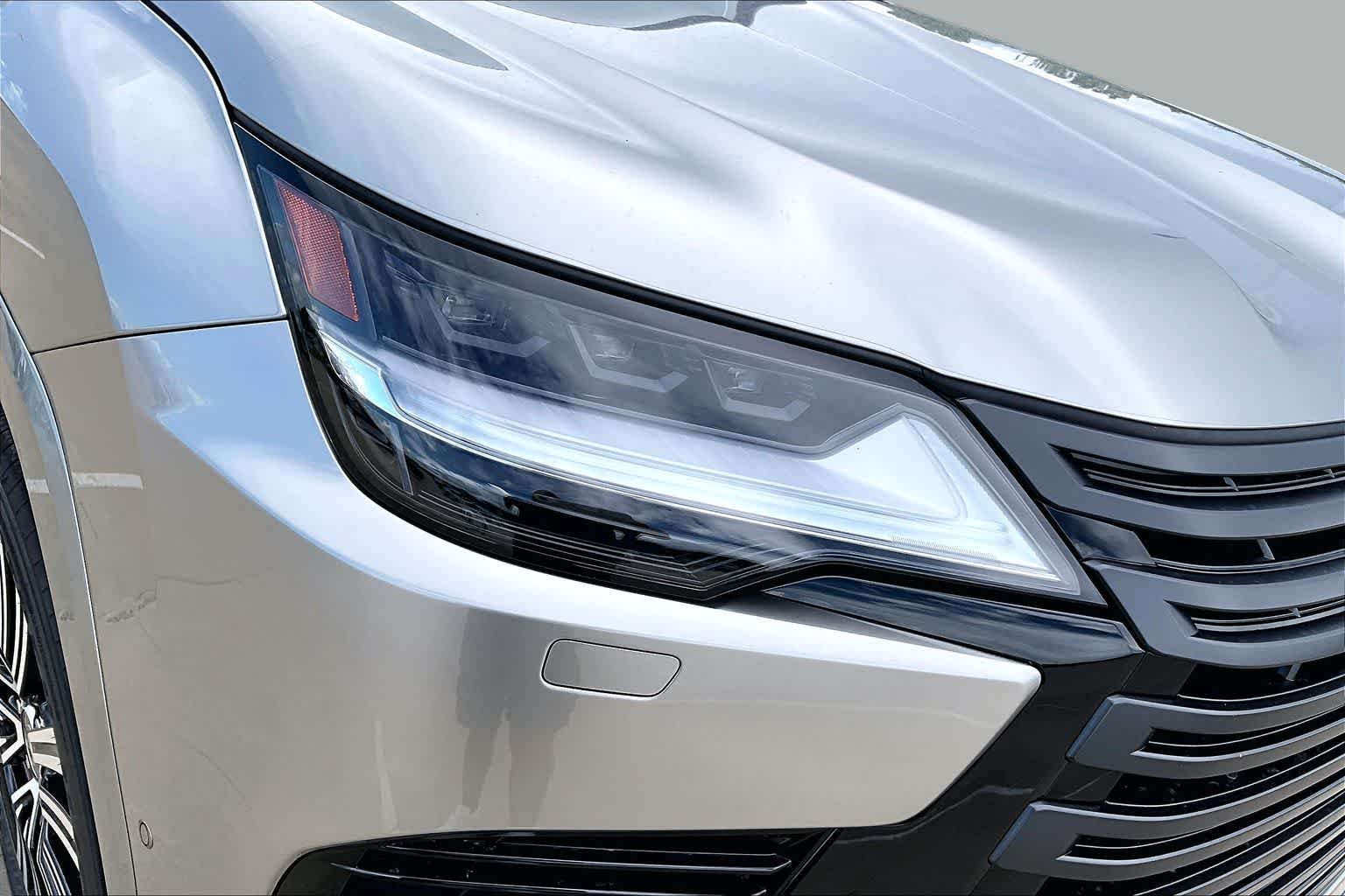 New 2026 Atomic Silver Lexus LUXURY image 20
