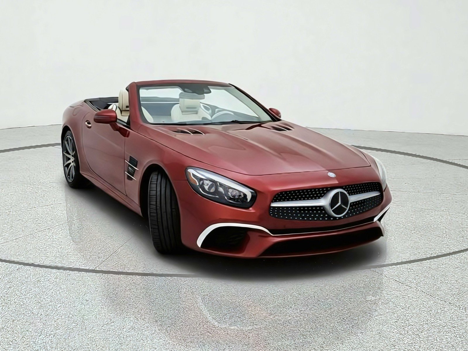 Used 2017 designo Cardinal Red Metallic Mercedes-Benz SL 450 image 4