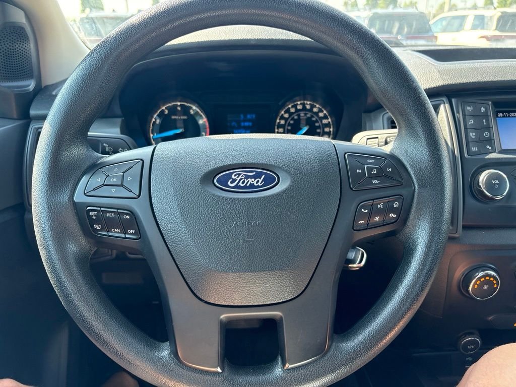 Used 2019 White Ford XL image 2
