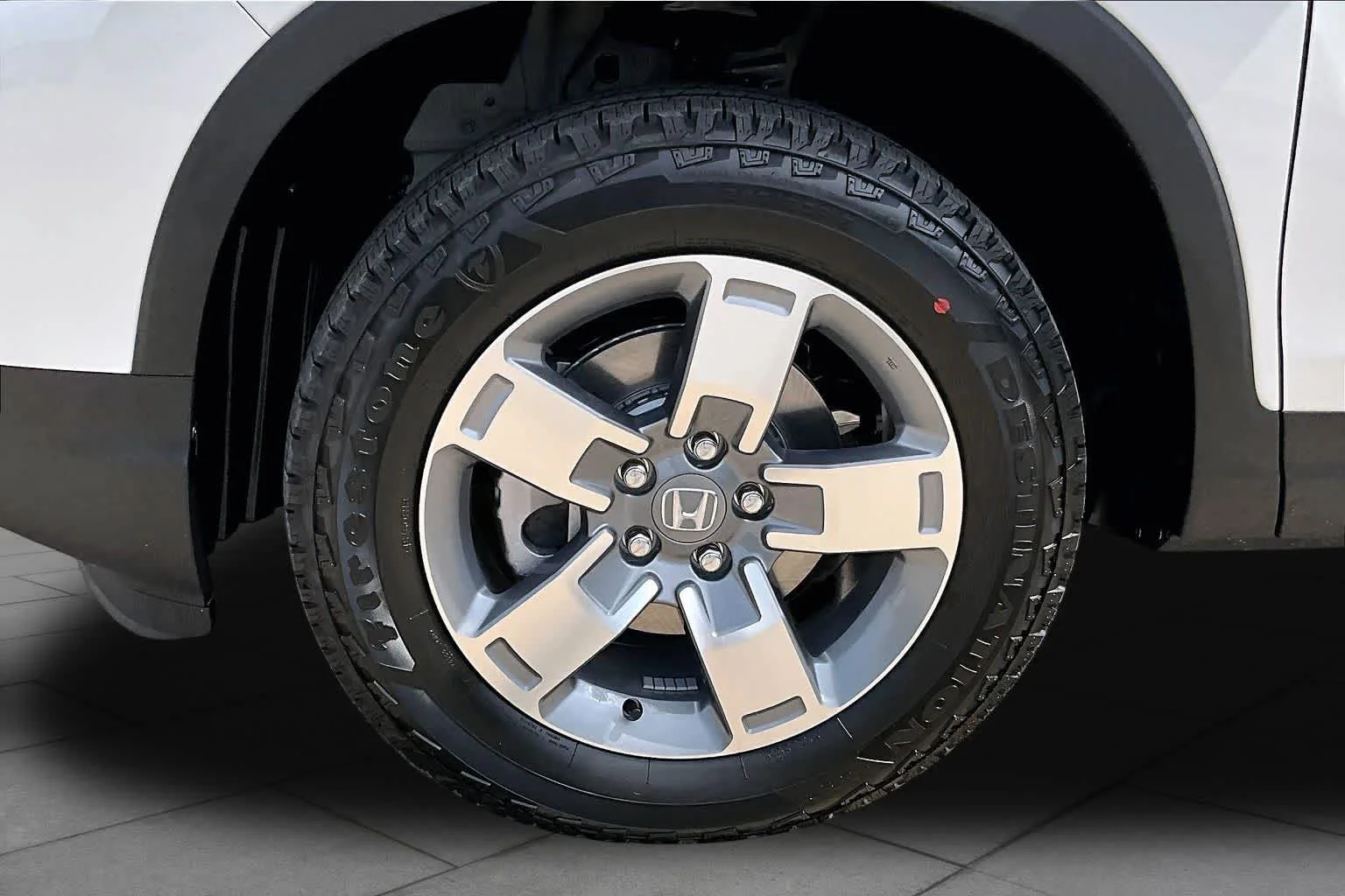 New 2026 Platinum White Pearl Honda RTL image 11