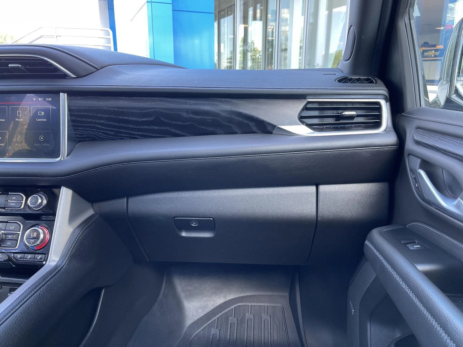 Used 2022 Onyx Black GMC Denali image 33