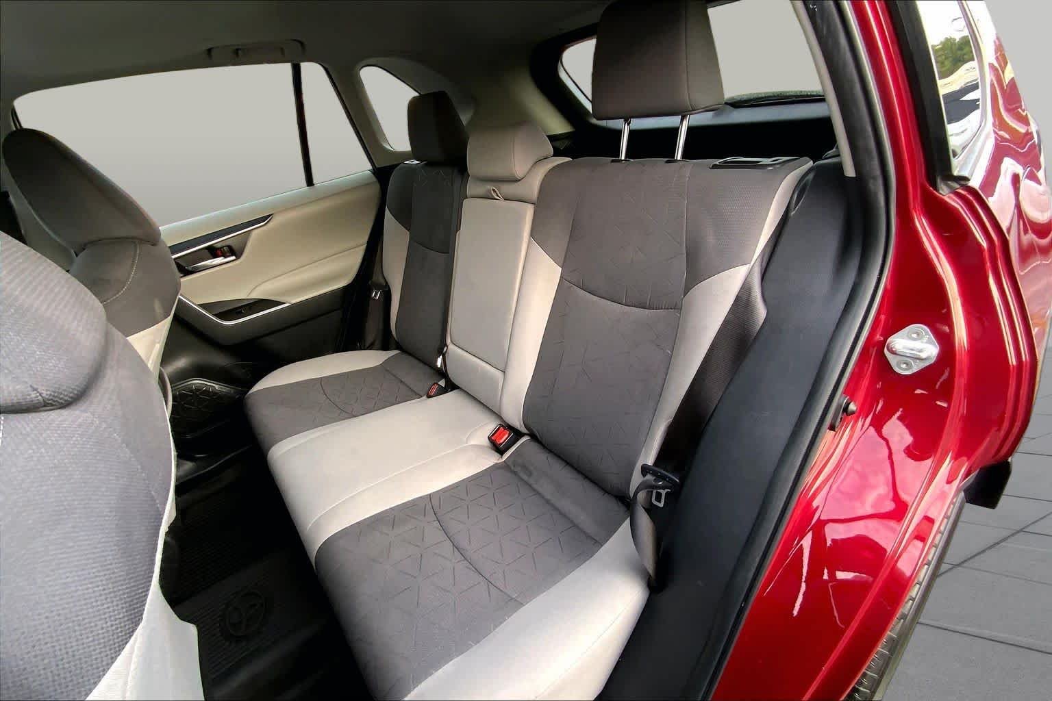Used 2024 Ruby Flare Pearl Toyota XLE image 20