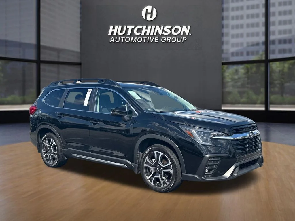 2023 Subaru Ascent Limited 7 Passenger's photo