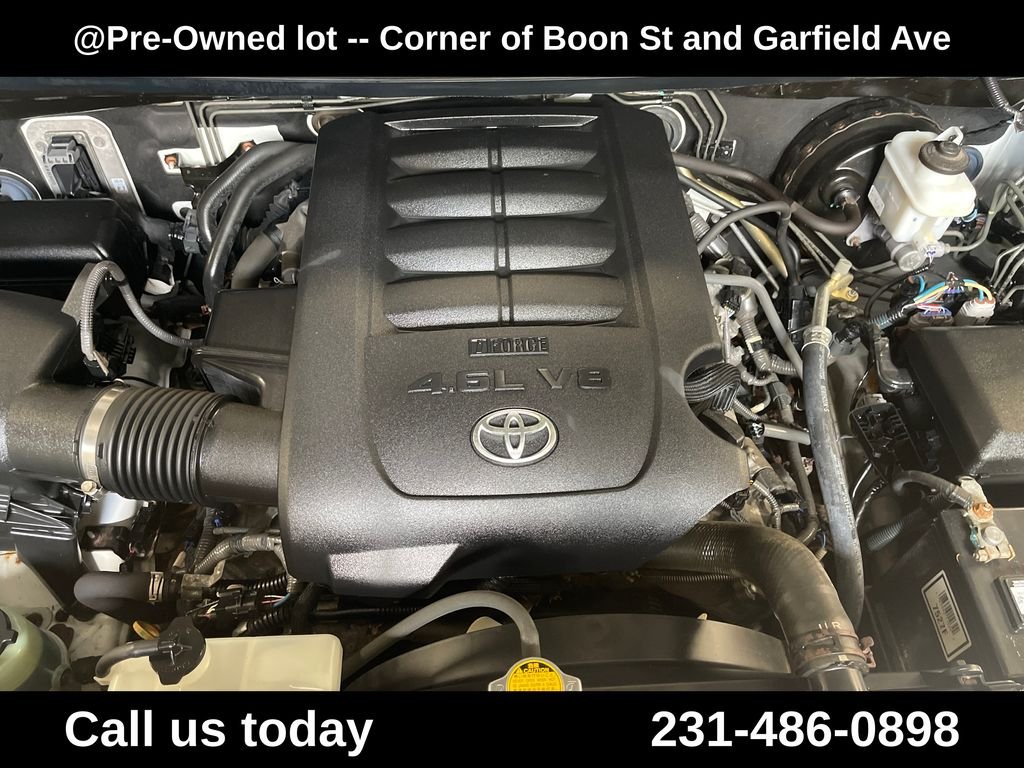 Used 2015 White Toyota SR image 10
