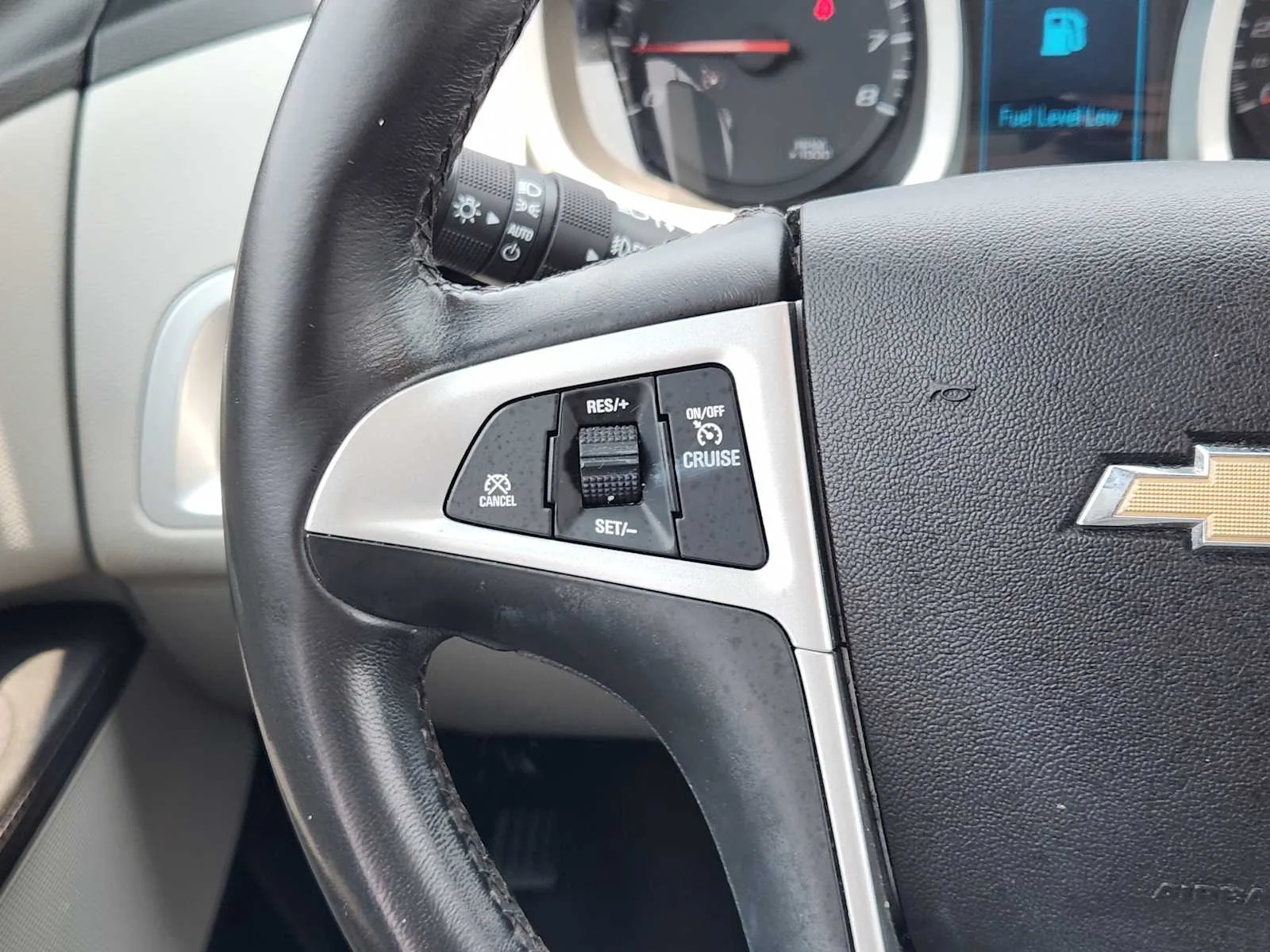 Used 2017 Nightfall Gray Metallic Chevrolet Premier image 27
