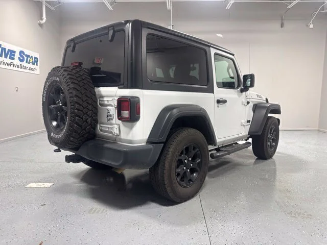 Used 2022 White Jeep Willys image 7
