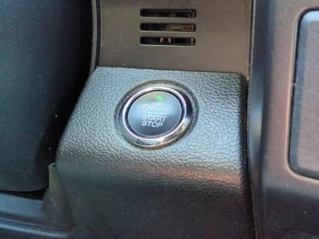 Used 2020 Black Ford Limited image 27
