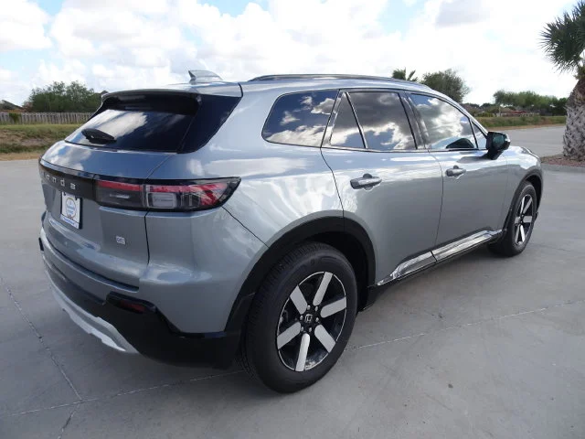 New 2026 Mercury Silver Metallic Honda Touring image 4