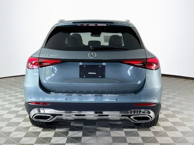 New 2026 Verde Silver Metallic Mercedes-Benz GLC 300 image 37