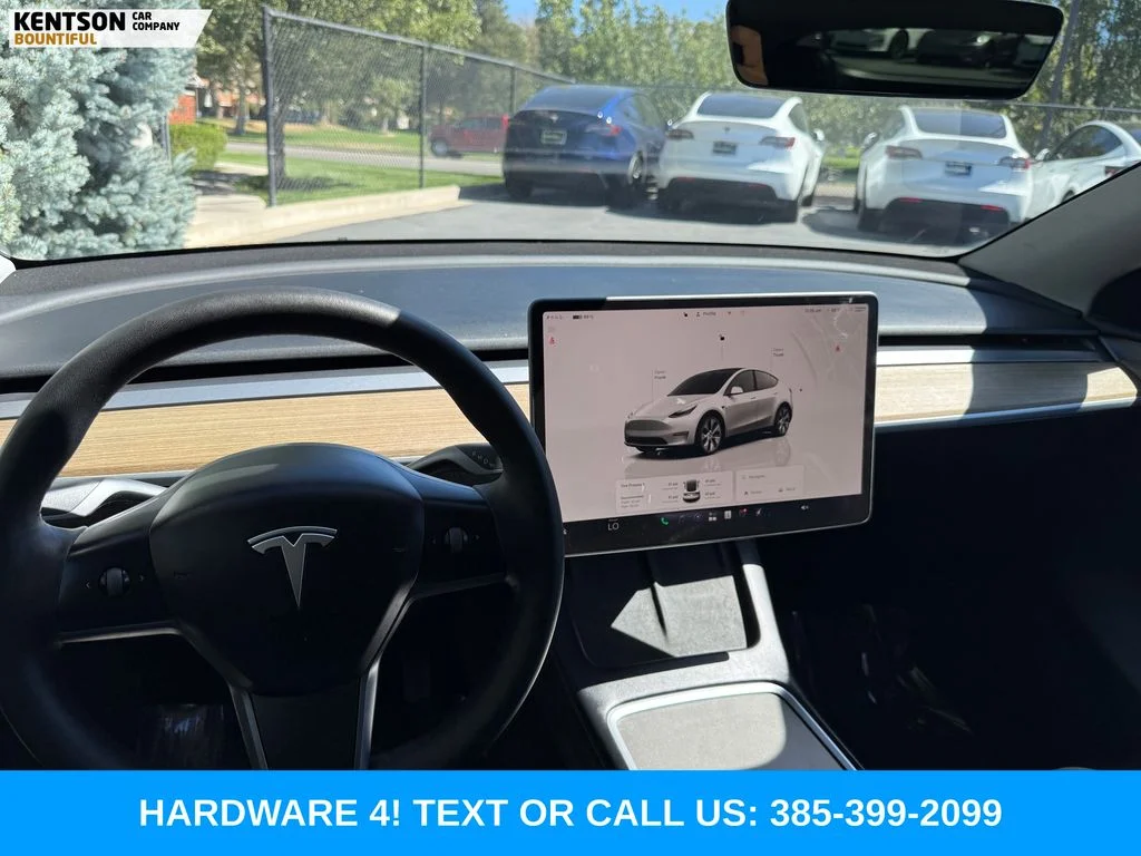 Used 2023 White Tesla Long Range image 17