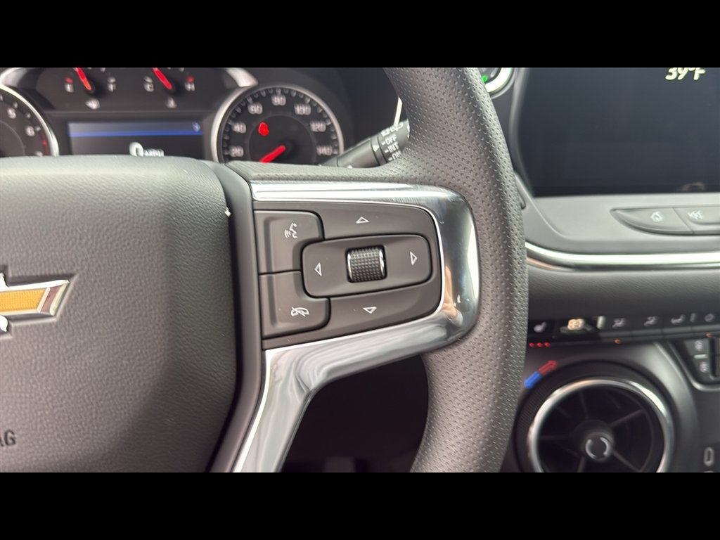 New 2026 Summit White Chevrolet 2LT image 15