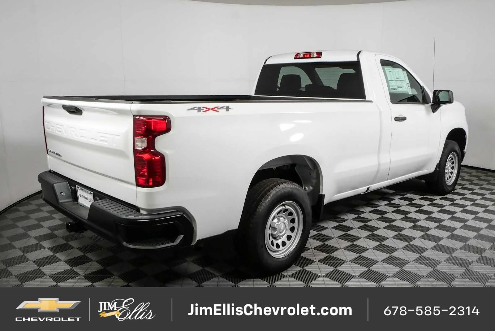 New 2026 Summit White Chevrolet WT image 3