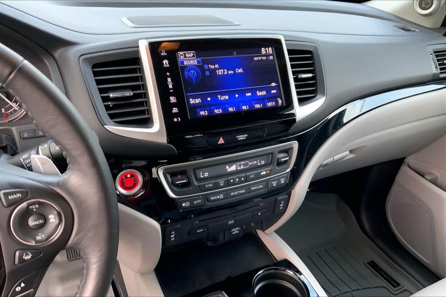 Used 2017 Steel Sapphire Metallic Honda Touring image 6