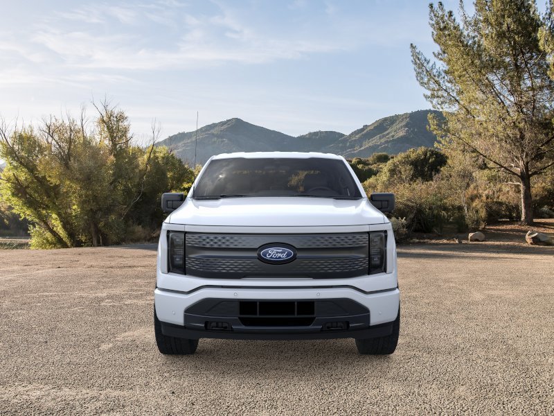 New 2025 Space White Metallic Ford Flash™ image 6