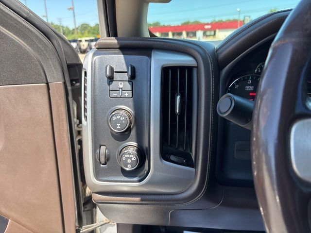 Used 2017 Quicksilver Metallic GMC SLT image 17