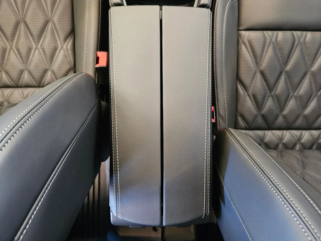 New 2026 Super Black Nissan Platinum image 20