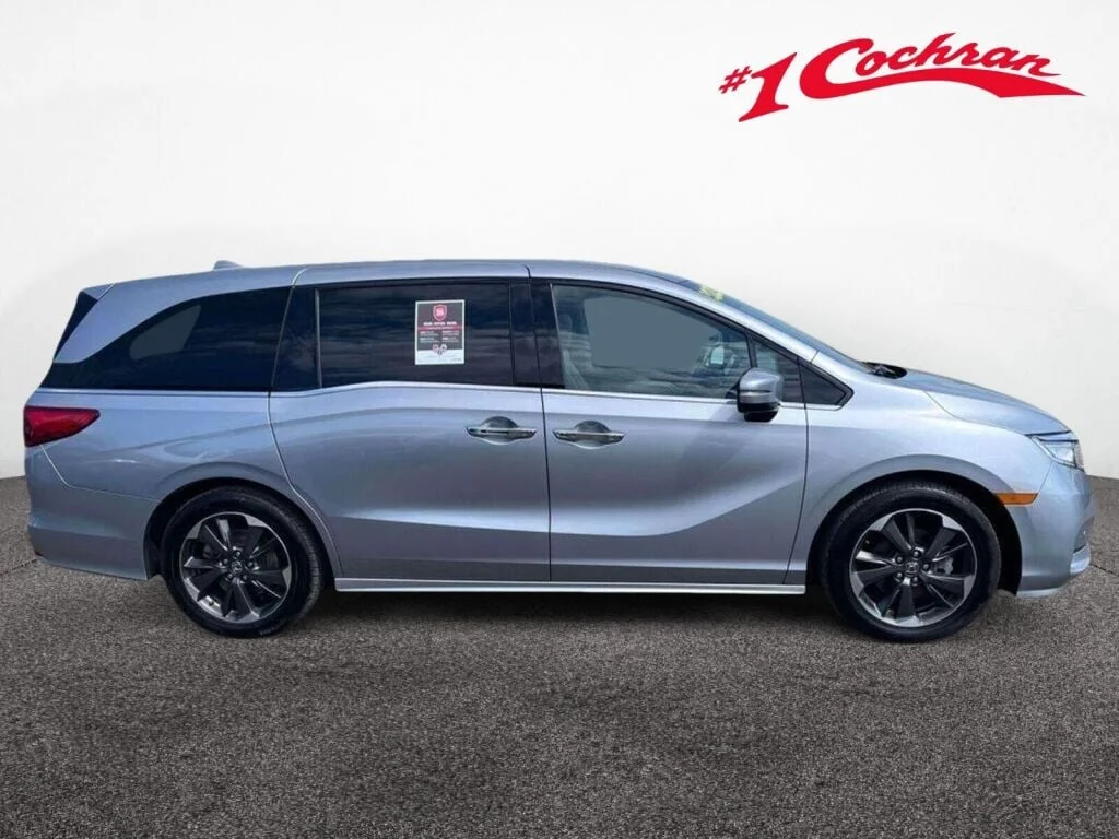 Used 2022 Lunar Silver Metallic Honda Elite image 6
