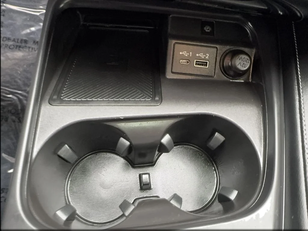 Used 2025 Gray INFINITI LUXE image 44