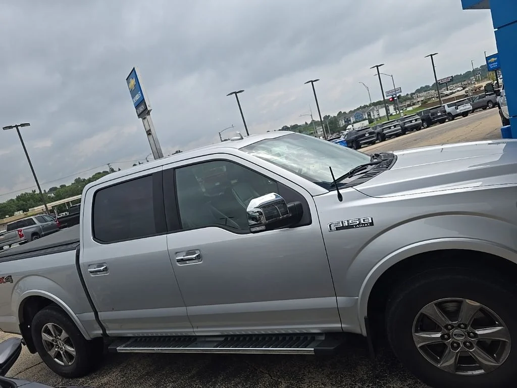 Used 2018 Silver Ford Lariat image 4