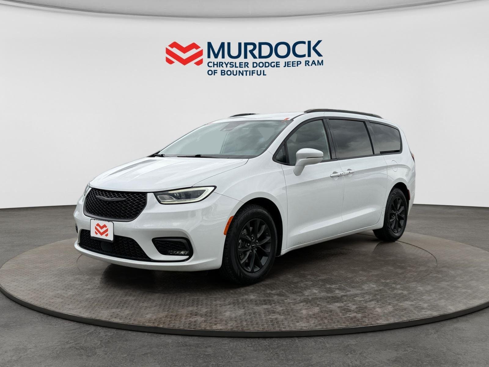 2021 Chrysler Pacifica Touring L's photo