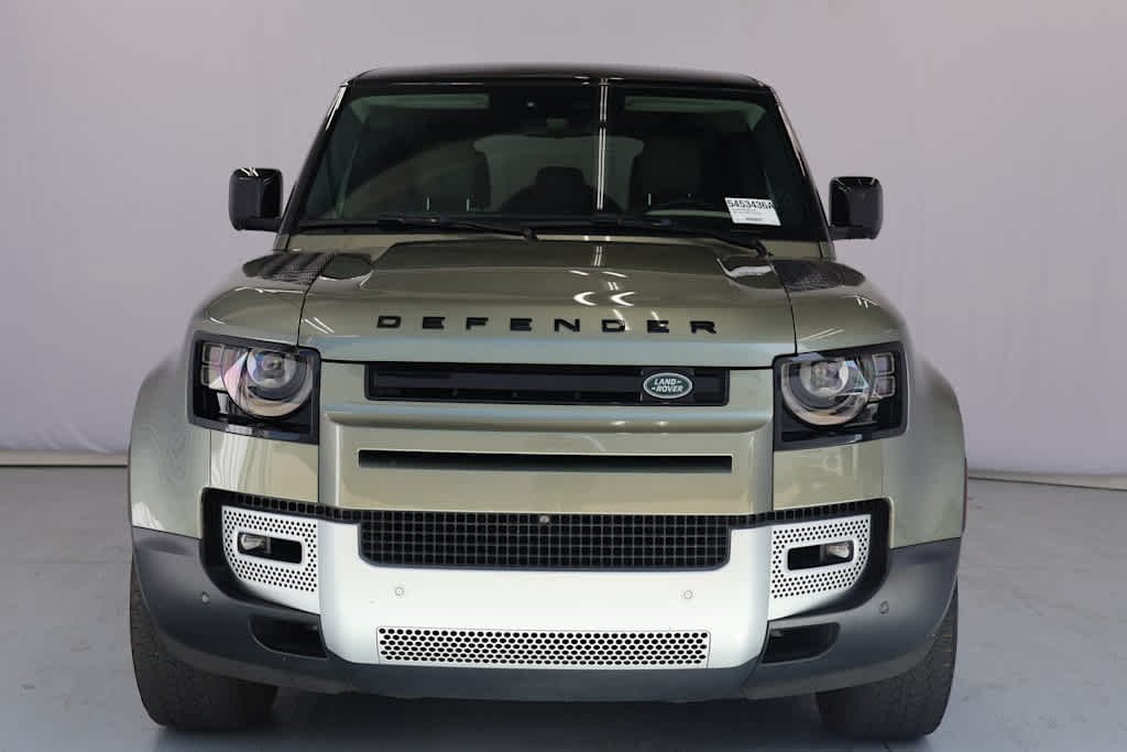 Certified Used 2024 GREEN Land Rover SE image 3