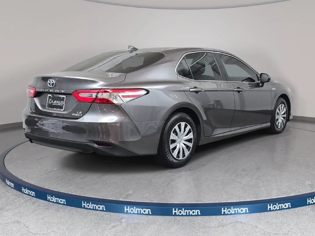 Used 2020 Gray Toyota LE image 6