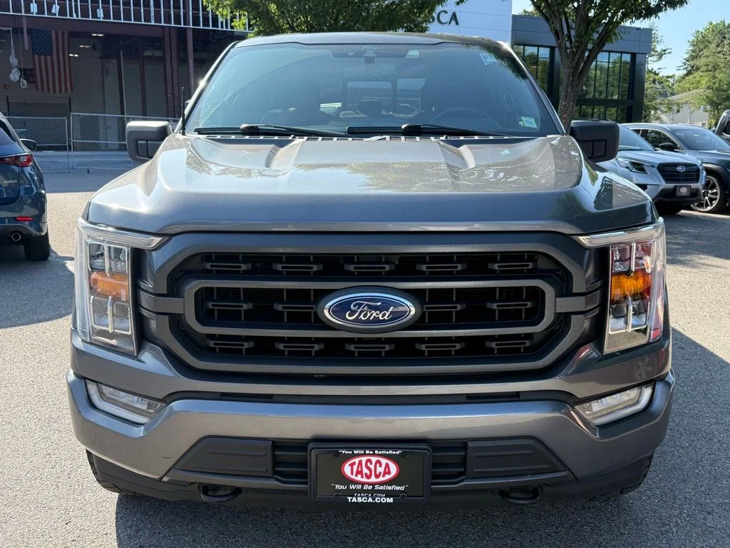 Used 2021 Gray Ford XLT image 3