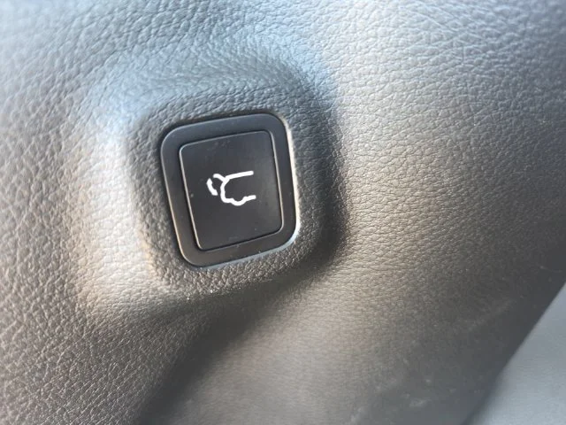 Used 2025 Red Jeep Limited image 14