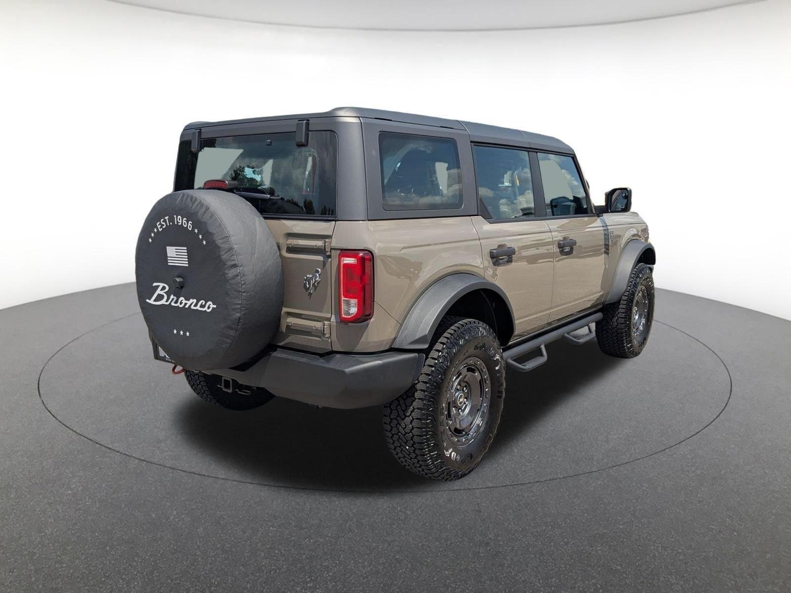 Used 2025 Marsh Gray Ford Base image 4
