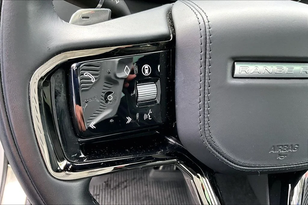 Used 2024 Gray Land Rover Dynamic SE image 20