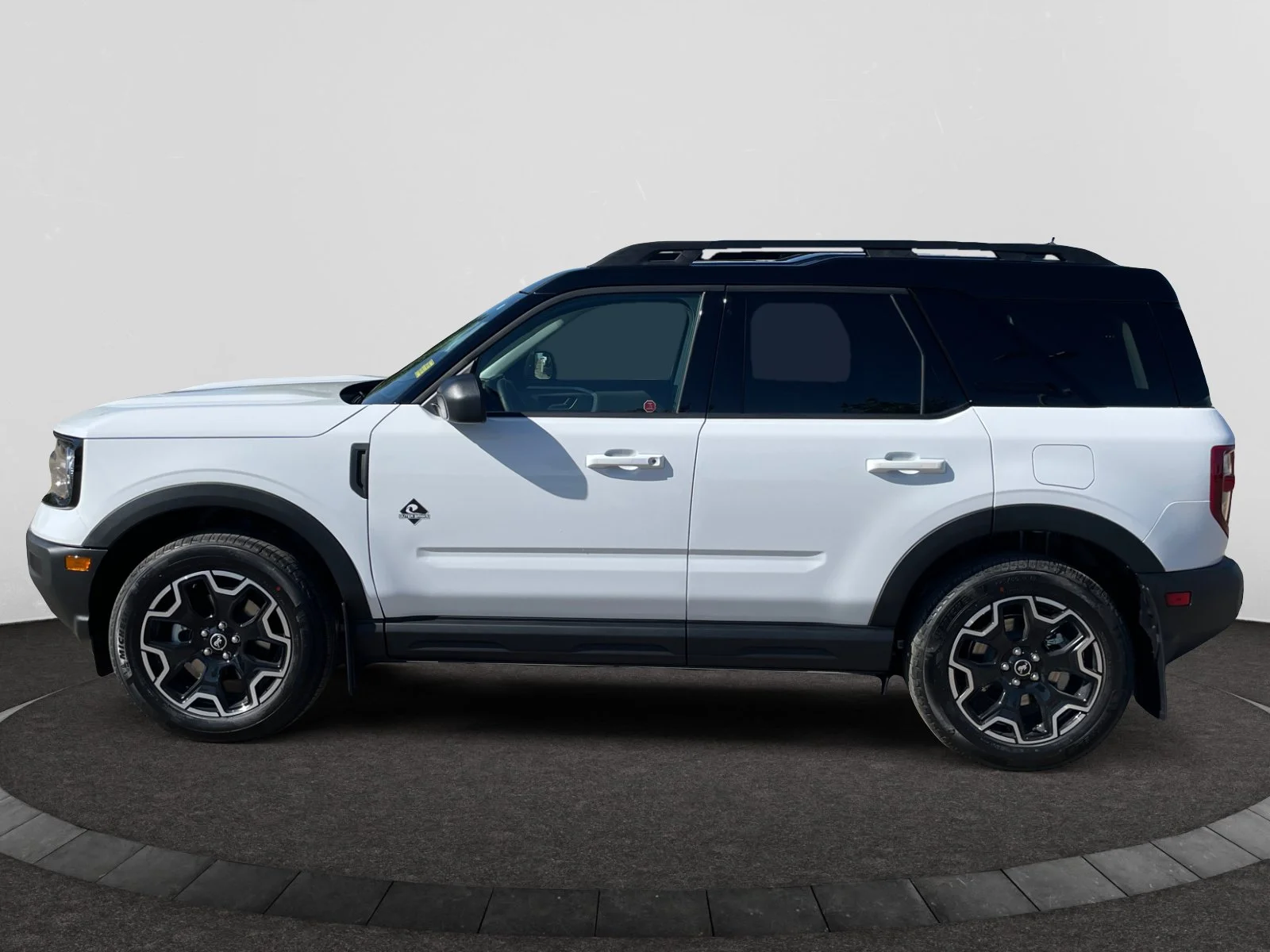 New 2026 Oxford White Ford Outer Banks image 2