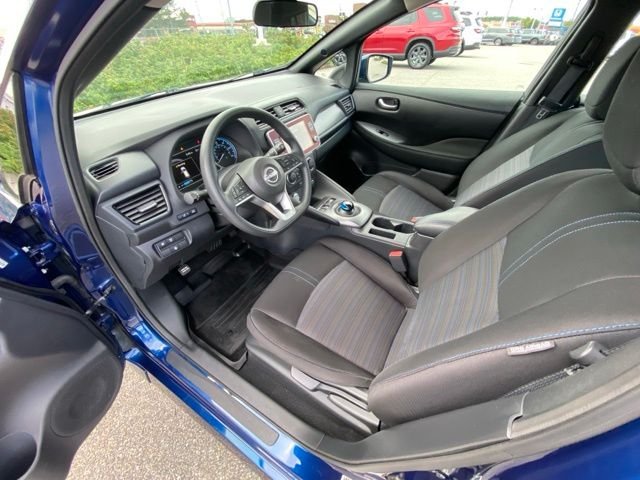 Used 2023 Deep Blue Pearl Nissan S image 37
