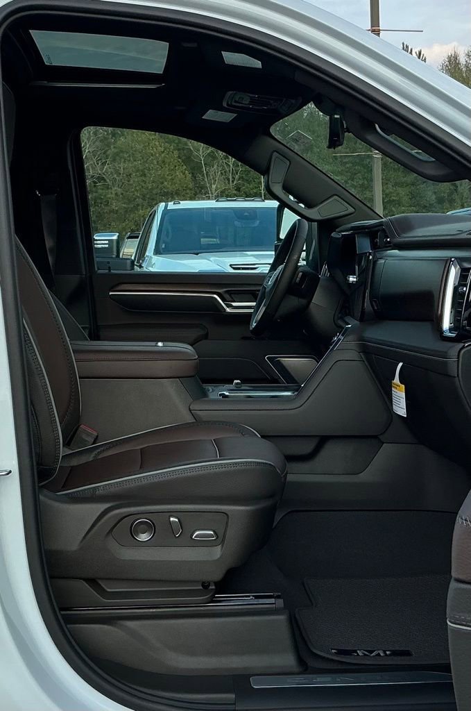 2026 GMC Sierra 3500HD Denali - Photo 23