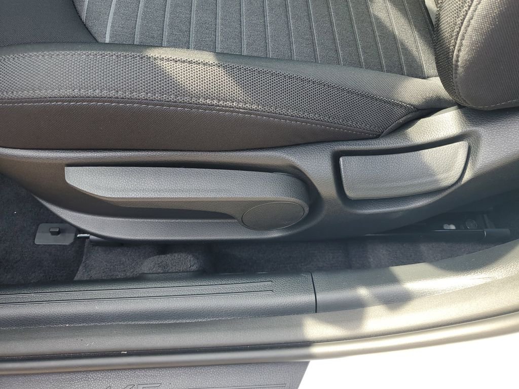 2026 Kia K5 LXS - Photo 26