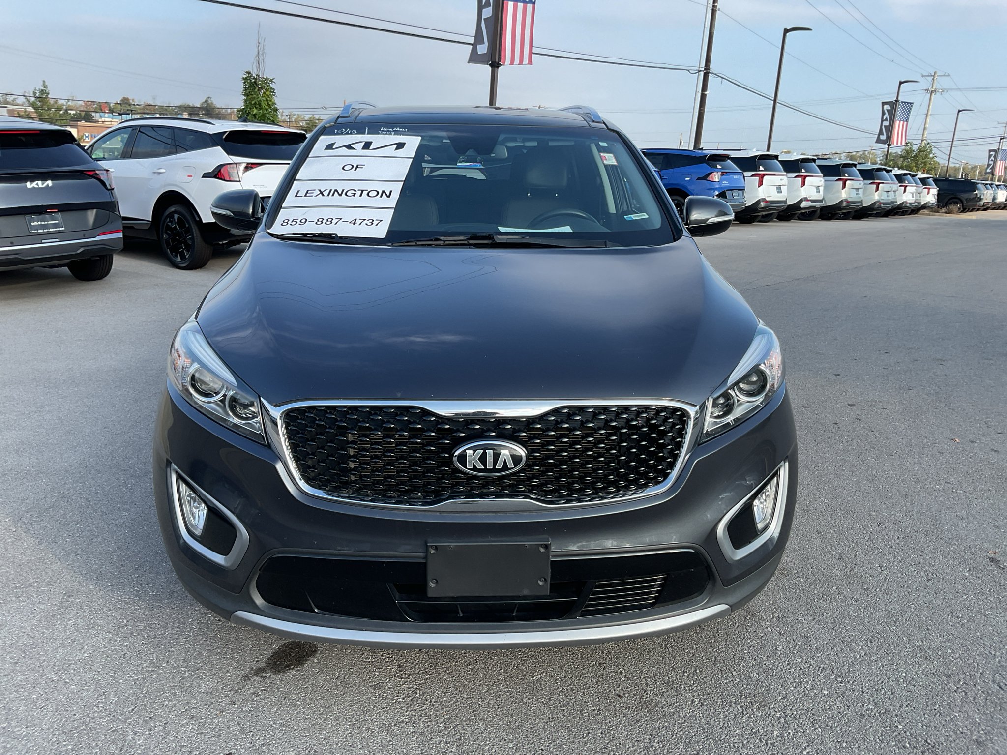 Used 2017 Platinum Graphite Kia EX V6 image 3