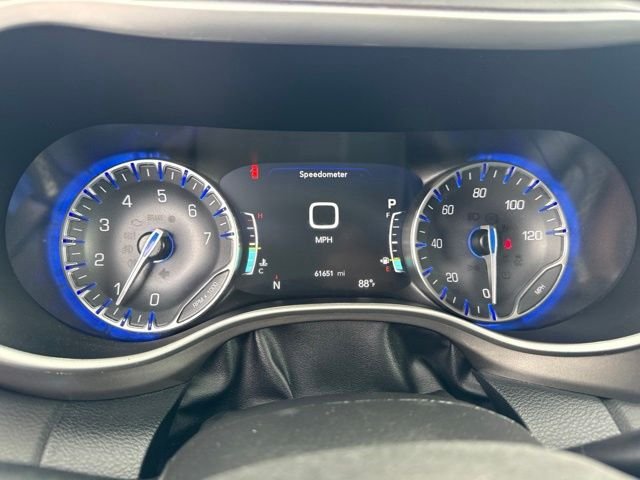 Used 2024 Black Chrysler Touring L image 19