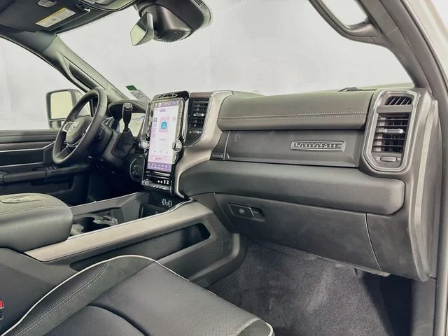 New 2026 Bright White Clear-Coat Exterior Paint RAM Laramie image 29