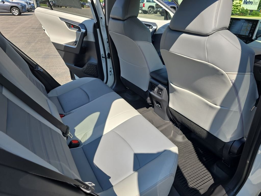 Certified Used 2019 White Toyota Limited image 14