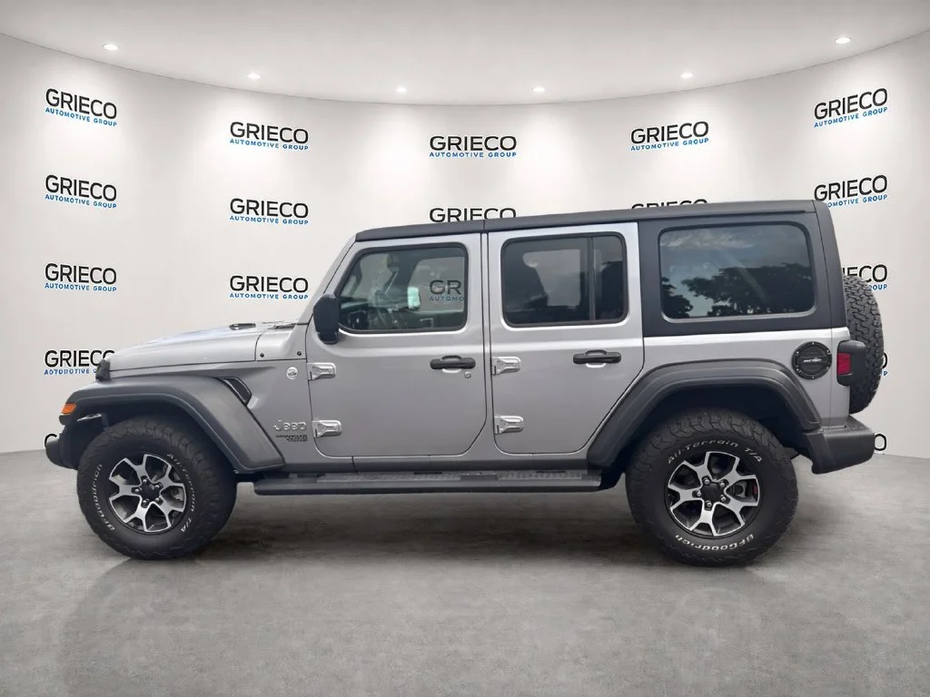Used 2018  Jeep Sport S image 5