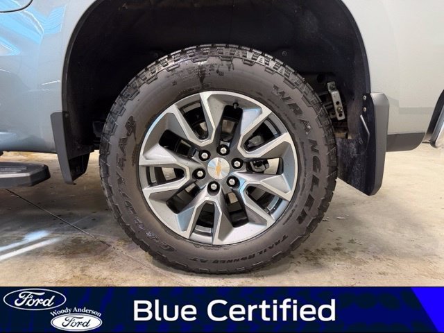 Certified Used 2025 Sterling Gray Metallic Chevrolet LT image 8