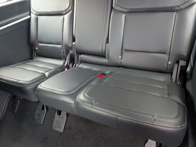 New 2027 Dark Matter Gray Metallic Ford MAX Platinum image 33