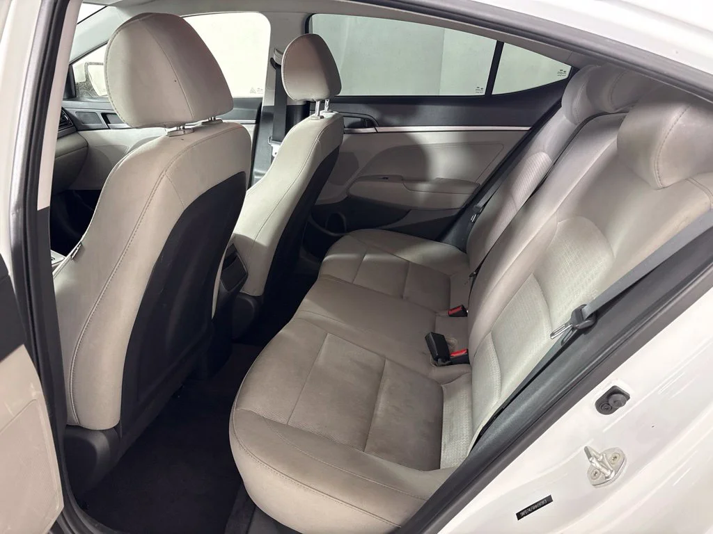 Used 2017 White Hyundai SE image 20