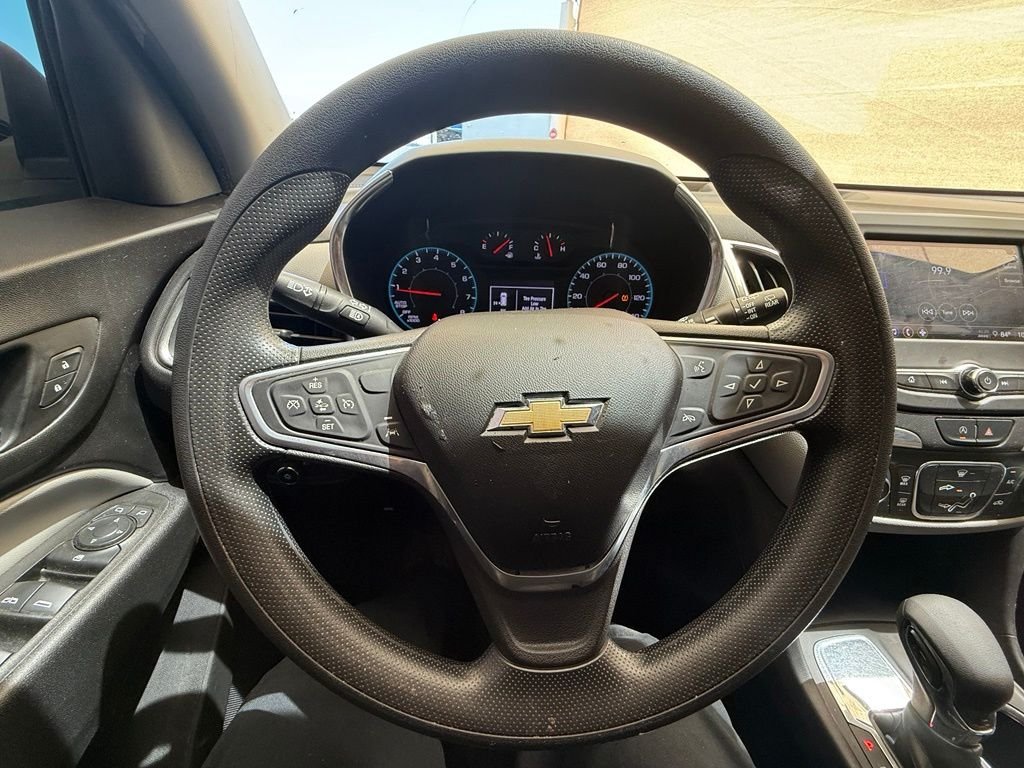 Used 2022 Summit White Chevrolet LS image 15