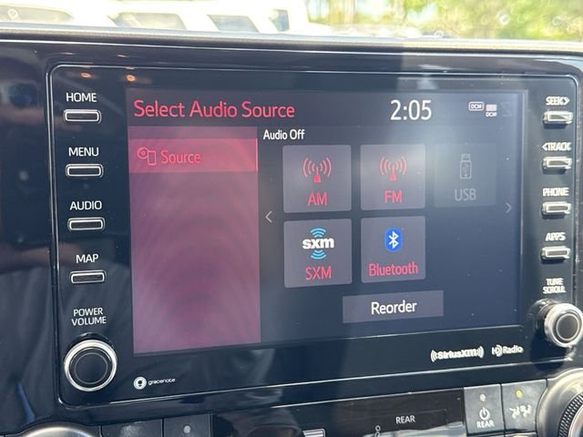 2022 Toyota Highlander XLE - Photo 16