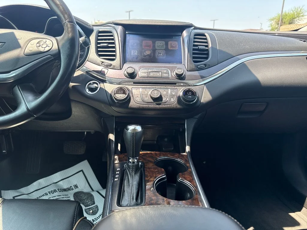 Used 2015 Silver Chevrolet LTZ image 19