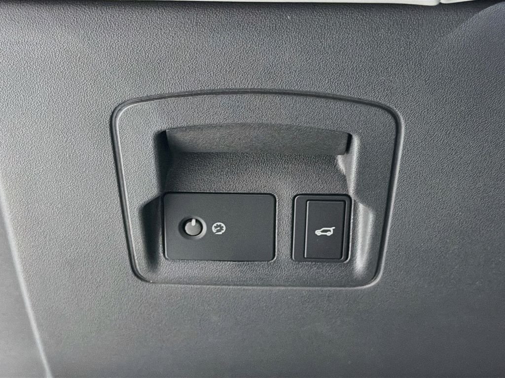 New 2026 Santorini Black Land Rover S image 10