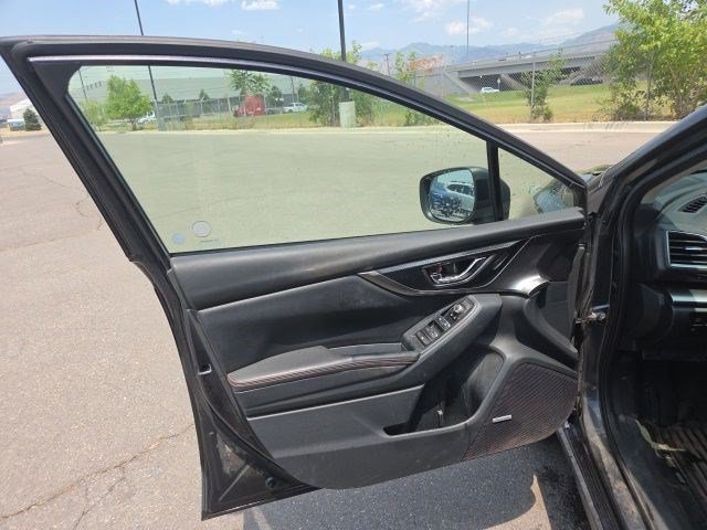 Used 2018 Dark Gray Metallic Subaru Limited image 10