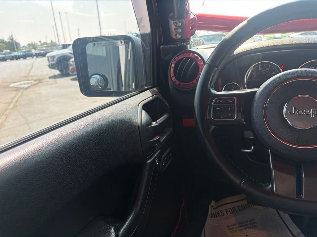 Used 2018 Black Jeep Unlimited Rubicon image 21