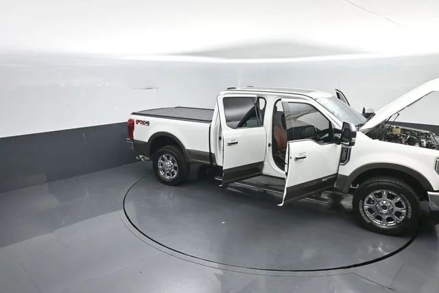 Used 2022 Brown Ford King Ranch image 41