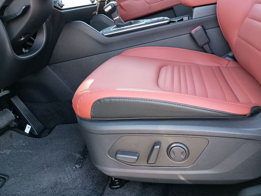 New 2026 Wolf Gray Kia SX Prestige image 18
